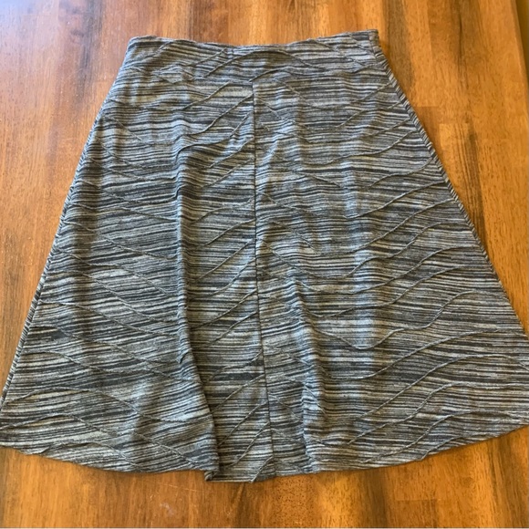 Christopher & Banks Midi Skirt Medium Navy Blue and Gray Casual A-Line Pull-on - Picture 6 of 8